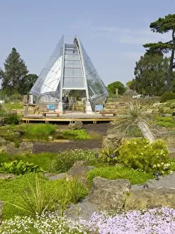 Glass House Collection: Davies Alpine House at Kew Gardens