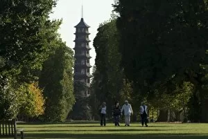 Images Dated 25th September 2009: Pagoda
