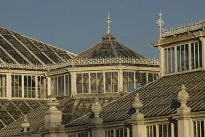 Images Dated 3rd December 2008: Temperate House Exterior