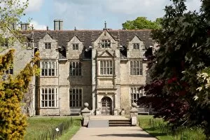 Images Dated 12th May 2010: Wakehurst Place Mansion
